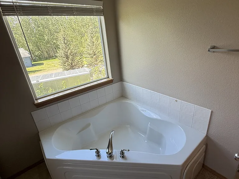 335 N Roy Cir — Photo 12