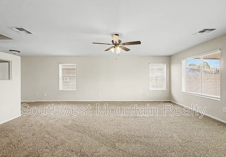 1399 E Saguaro Trl — Photo 6
