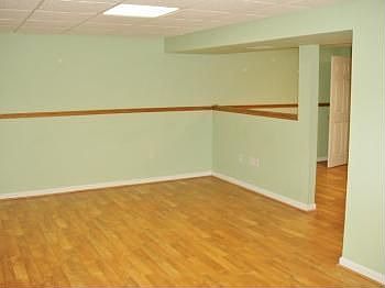 4th image of 120 Mercedes Dr