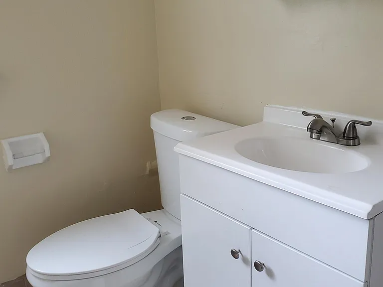 81 Sherman Ave #2 — Photo 18