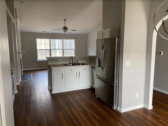 3rd image of 309 Lanier Valley Dr