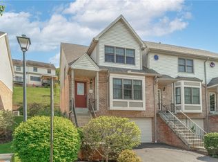 110 Woodcrest Dr, Coraopolis, PA