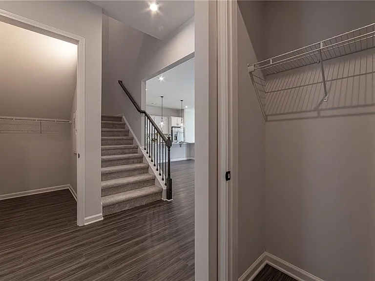212 Birchwood Row — Photo 17