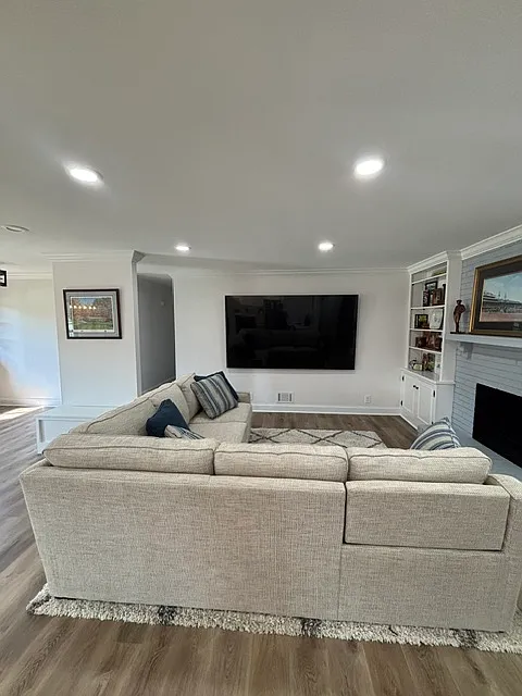 3 bed, 3392 sqft, $3,750 — Photo 3