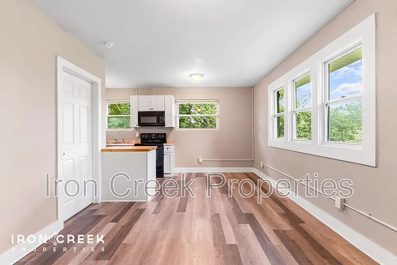 1 bed, 1.0 bath, 528 sqft, $1,225 — Photo 4