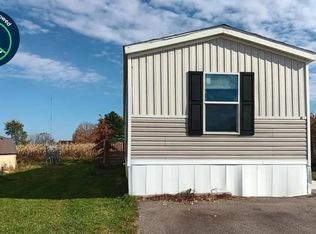 18 Locust St, Crestline, OH 44827