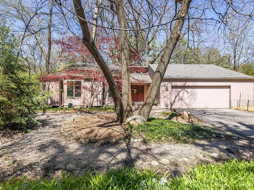 1st image of 350 Rock Creek Dr