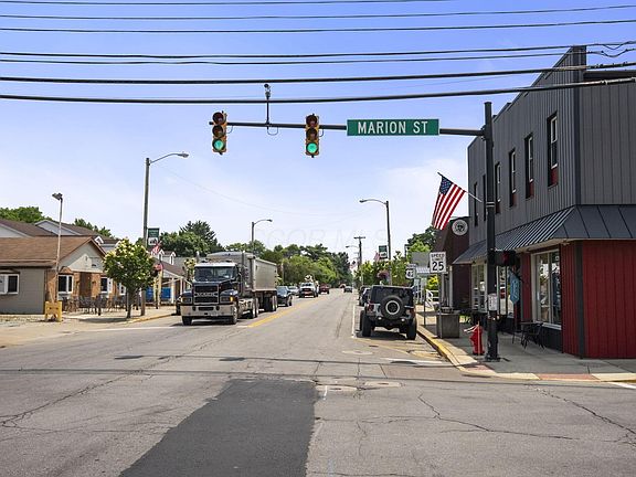 3rd image of 232 W Main St