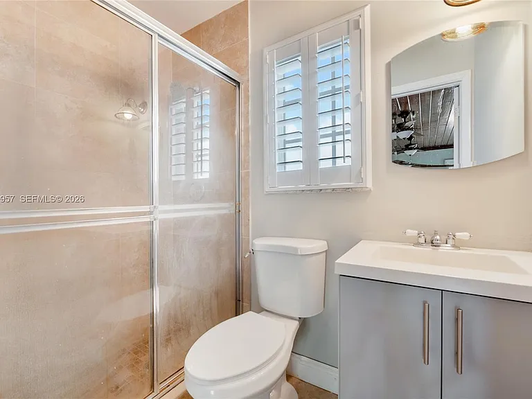 1110 Pizarro St — Photo 14