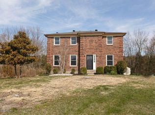 312 Shakeland Dr, Louisville, KY 40299