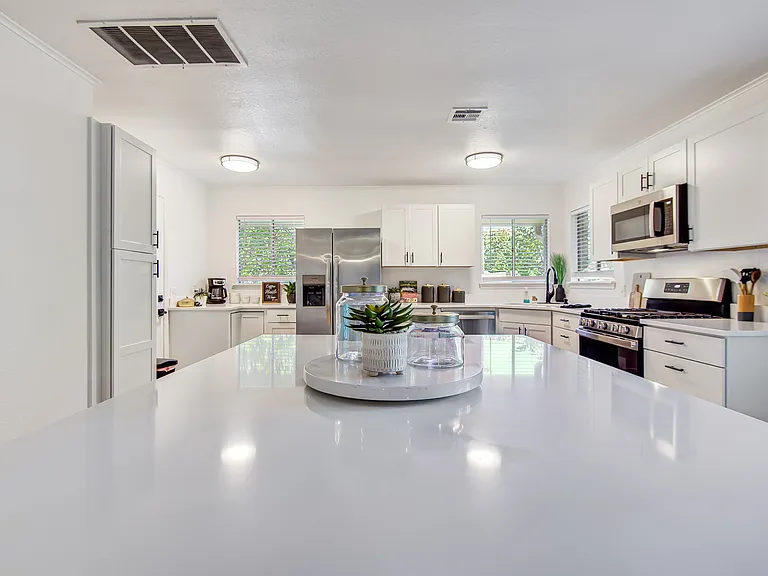 7621 S Harvard Ave — Photo 14
