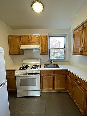 1st image of 19207 42nd Ave APT 1