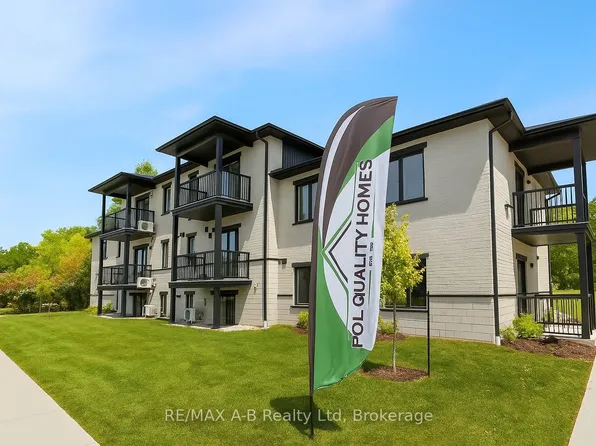 428 Queen St W, Saint Marys, ON N4X 1C8