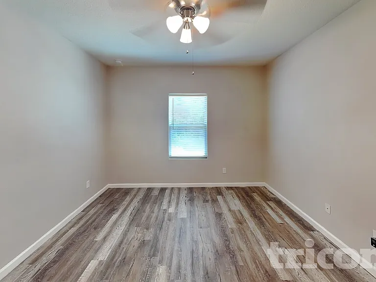 1073 Cades Cove Way — Photo 6