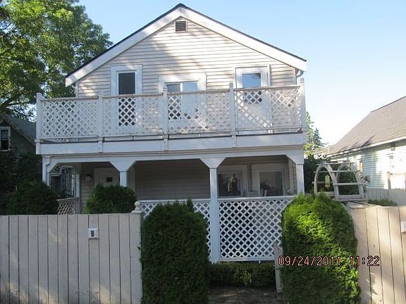 4th image of 5616 Brooklyn Ave NE