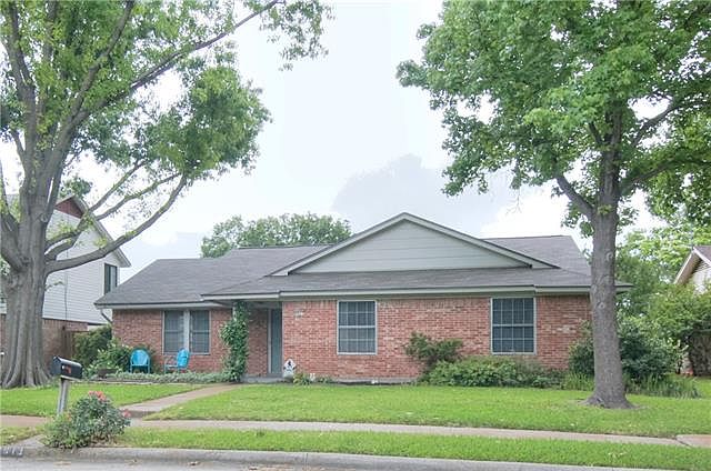 1st image of 4613 Oakwood Dr