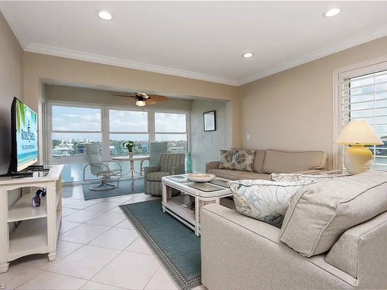 271 Southbay Dr #155 — Photo 4