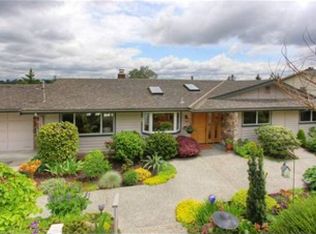 18714 55th Ave NE, Kenmore, WA 98028