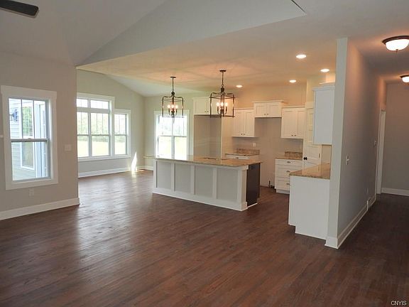2nd image of 3185 Samantha Dr