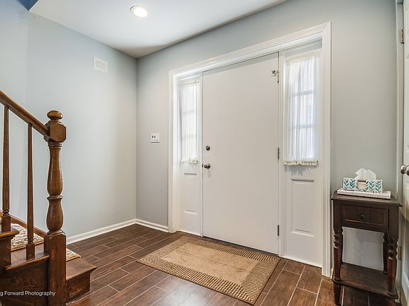 3rd image of 133 Rivershire Ln