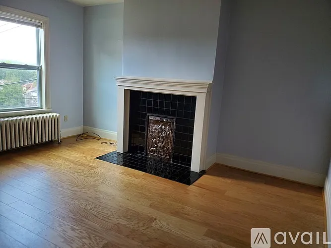 419 Florence Ave #2 — Photo 2