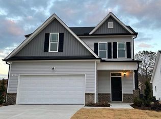 102 Greenview St, Clayton, NC 27520