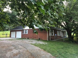 992 Walden Ridge Ln, Caryville, TN 37714