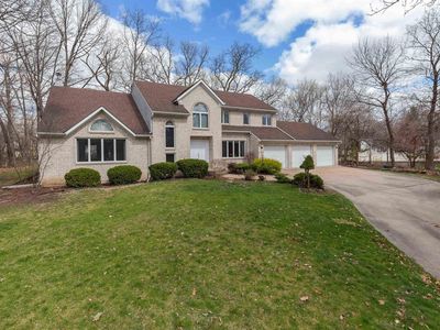 8 Timberwood Ct, Moline, IL, 61265