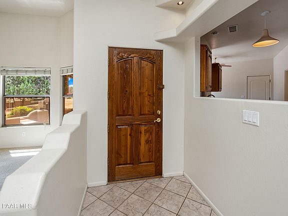 3rd image of 2300 W Twinoaks Dr