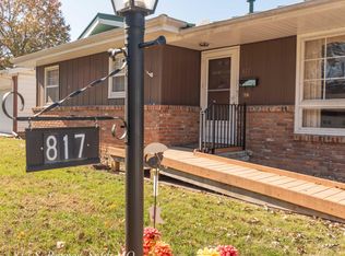 817 S Barnes Ave, Springfield, MO 65802