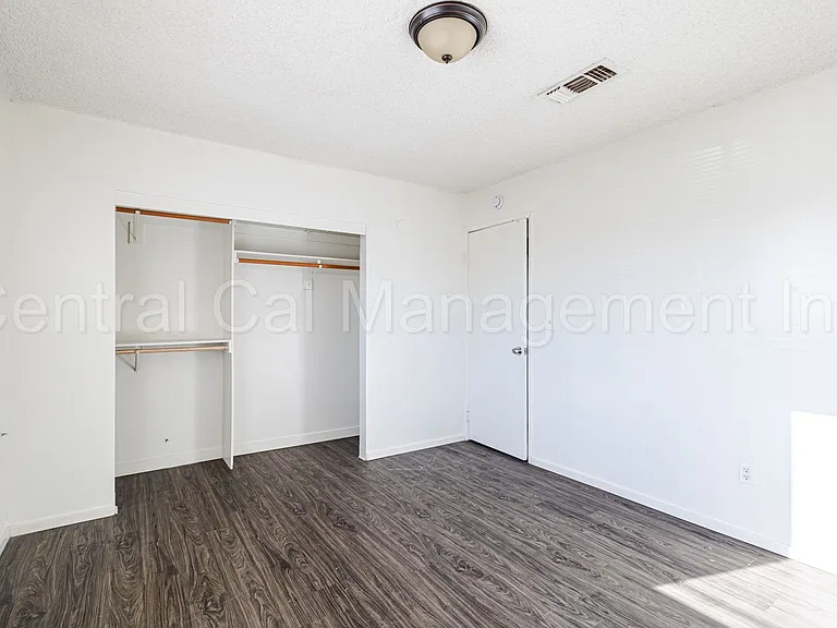 1905 McCray St — Photo 12