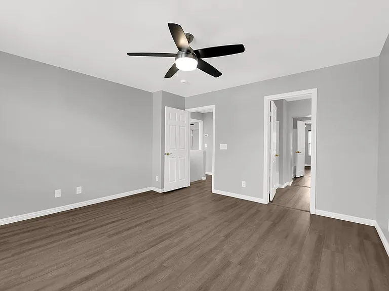 7470 Margollini St — Photo 33