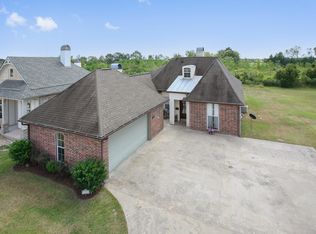 122 Talon Rd, Youngsville, LA 70592