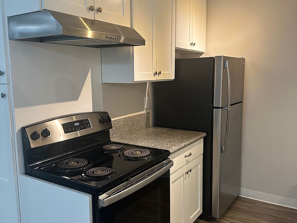 1st image of 7414 Herschel Ave #1B-1Ba-650Sqft