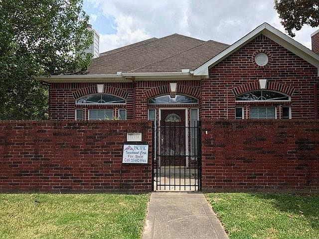 1st image of 14334 Cashel Forest Dr
