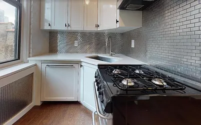 Rented by Bond New York