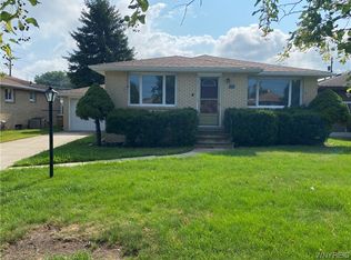 83 Ceil Dr, Cheektowaga, NY 14227