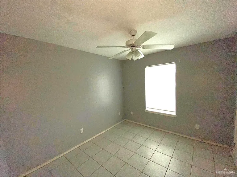604 S Logan Dr #3 — Photo 5