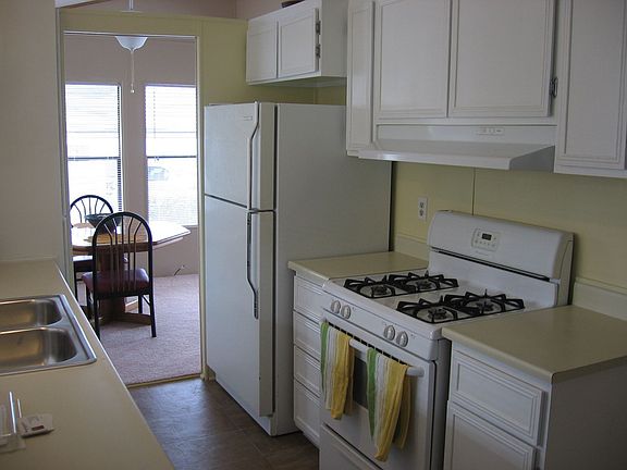 Light and Bright Kitchen