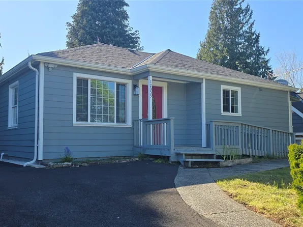 12053 70 Avenue S, Seattle, WA 98178
