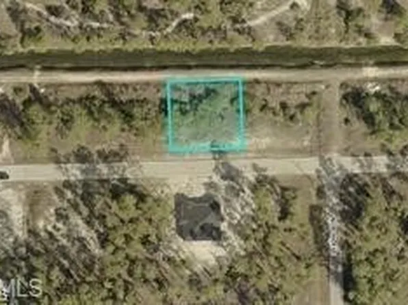 1113 E 12th St, Lehigh Acres, FL 33972