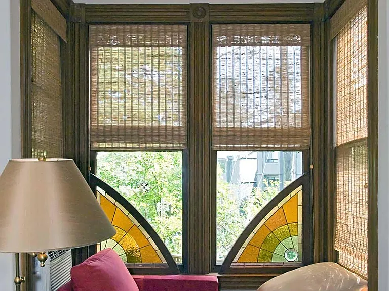 Living Room Bay