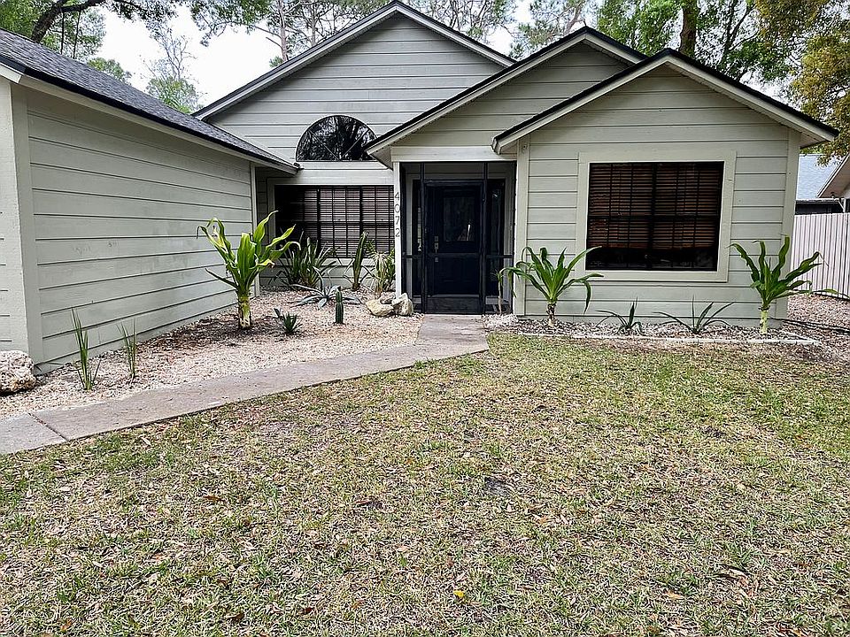 1st image of 4072 Woodview Dr