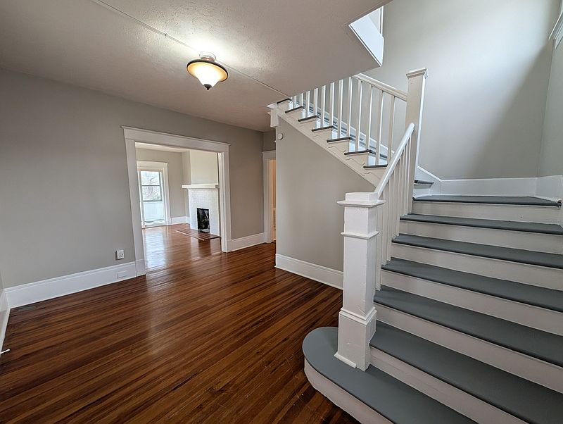 1st image of 101 Thomas Rd #A