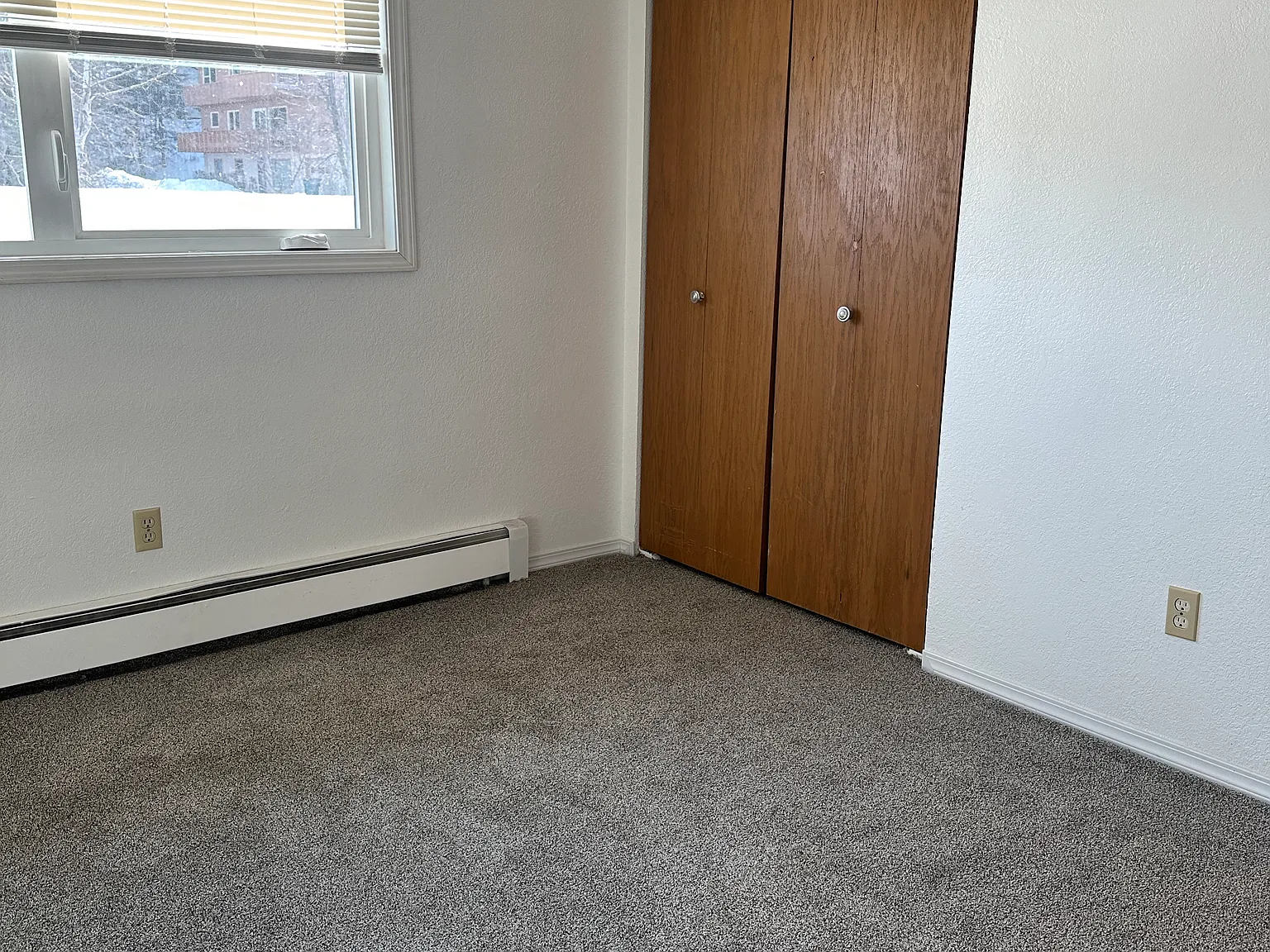 3 bed, 1228 sqft, $2,500 — Photo 3