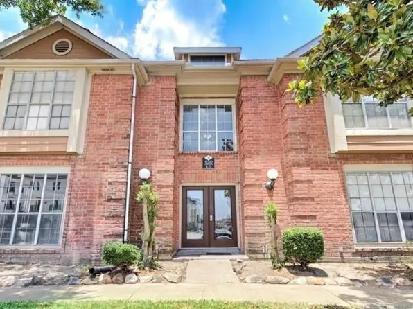 12100 Overbrook Ln APT 17D, Houston, TX 77077