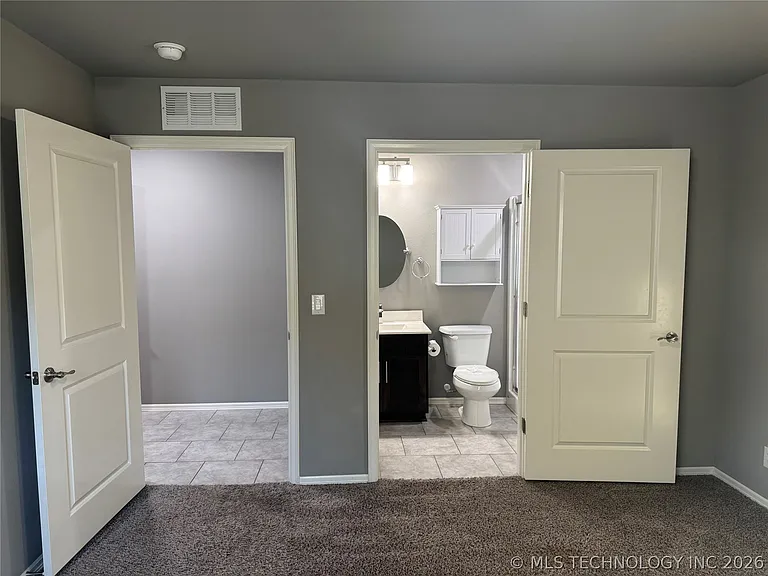 7413 S Hemlock Ave — Photo 14