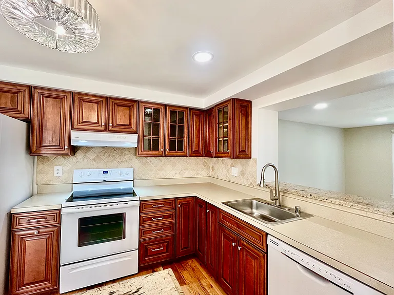 13 Dallington Ct — Photo 12