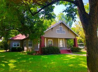 294 N Main St, Groveton, TX 75845