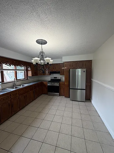 91 E Main St #1 Photo 1